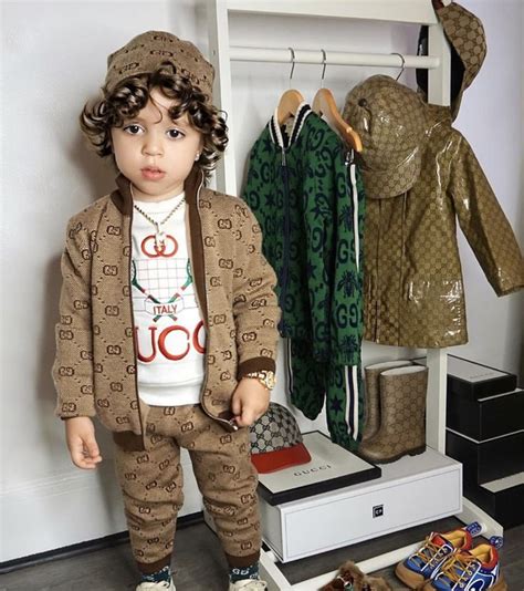 gucci baby boy clothes outlet.